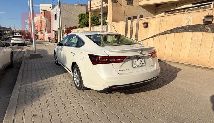 تويوتا أفالون